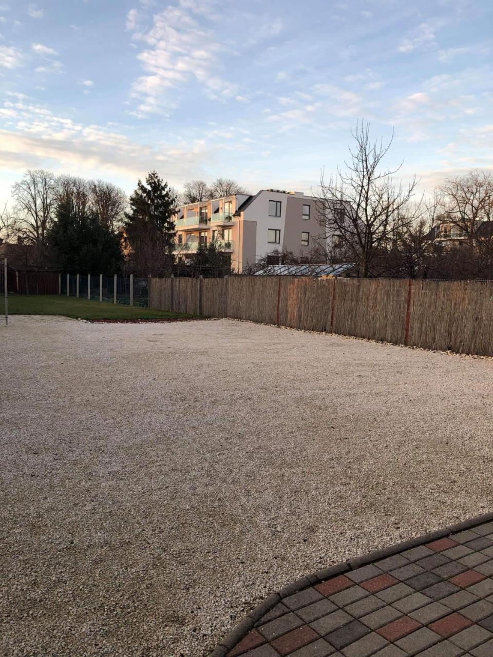 Kristaly Apartmanhaz Sárvár Exterior foto